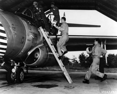 USAF Lieutenants Weld and Benferum on a Scramble at Kinross AFB